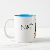 Niet vriendelijk. Vrouw, fietslijst en vlammen Tweekleurige Koffiemok (Links)