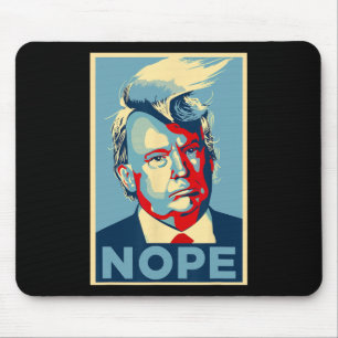 Niet weer grappig Trump 2024 Muismat