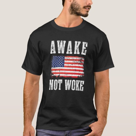 Niet Woke Anti-Political Correction PC Annuleren T-shirt (Voorkant)