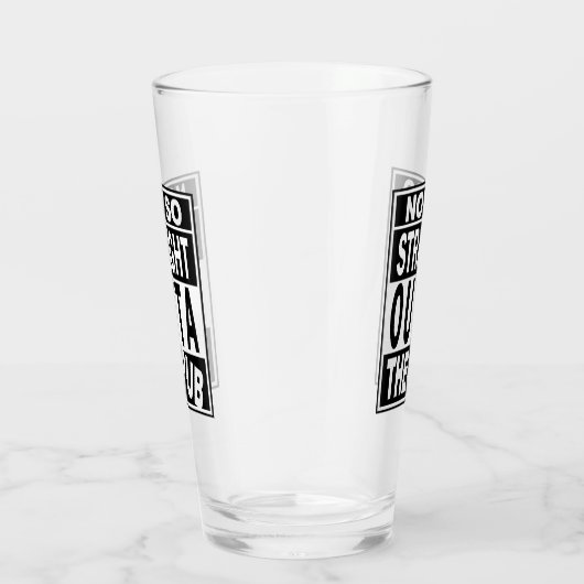 Niet zo direct buiten de Pub 2 Drink Humor Glas (Rechts)