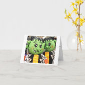 **NIET ZO ENG ACHTIGE MONSTERS**  HET IS HALLOWEEN KAART (Gele Bloem)