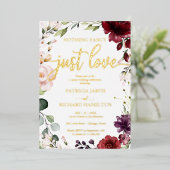 Niets bijzonders, gewoon liefde Huwelijk bordeauxr Folie Uitnodiging (Staand Voorkant)