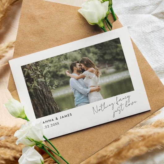 “Niets bijzonders, gewoon liefde” Moderne aankondi Kaart