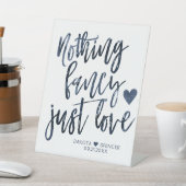 Niets Fancy gewoon liefde | Moody Navy Blue Bruilo Reclamebord Met Voetstuk (Insitu)