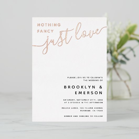 Niets Fancy Liefde Weddenschap Folie Uitnodiging (Staand Voorkant)