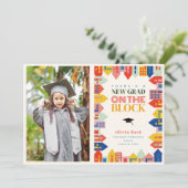 Nieuw Afstudeerder op het blok Kinder Afstuderen a Kaart (Staand voorkant)