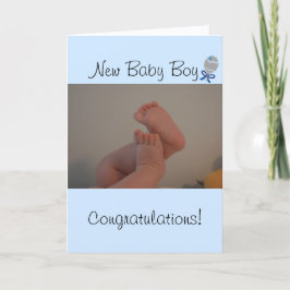 Nieuw babyjongetje met blauw Baby Kaart