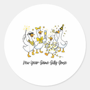 Nieuw jaar zelfde domme gans Grappig 2026 Nieuw ja Ronde Sticker