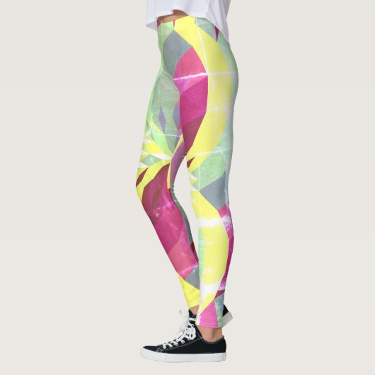 Nieuw maar versleten uiterlijk leggings (Links)