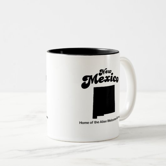 Nieuw Mexico - Alien Welcome Center Tweekleurige Koffiemok (Voorkant rechts)