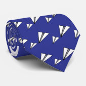 nieuw stropdas op blauw (Opgerold)