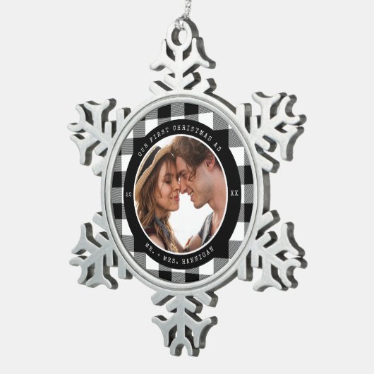 Nieuw Wed Eerste Kerstmis Getrouwd Foto Keepsake Tin Sneeuwvlok Ornament (Rechts)