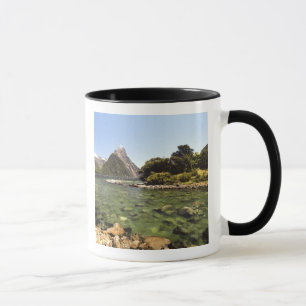Nieuw-Zeeland, Mitre Peak, & Bowenrivier mondt uit Mok