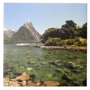 Nieuw-Zeeland, Mitre Peak, & Bowenrivier mondt uit Tegeltje