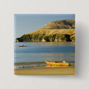 Nieuw-Zeeland, Zuidereiland, Marlborough Sounds. 2 Vierkante Button 5,1 Cm