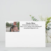 Nieuwe aangepaste kantoorbenodigdheden briefpapier (Staand voorkant)