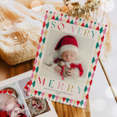 Nieuwe baby dus zeer vrolijke eerste foto Kerstmis Feestdagenkaart