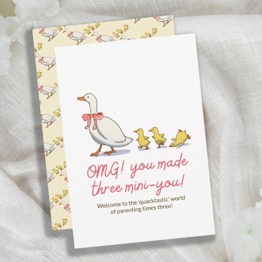 Nieuwe Baby Speelse Ducky Pun Gefeliciteerd Kaart