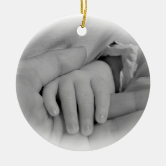 Nieuwe foto van mama en Baby Holding Hands Keramisch Ornament (Voorkant)