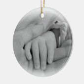 Nieuwe foto van mama en Baby Holding Hands Keramisch Ornament (Links)