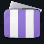 Nieuwe Hoesje voor lavender en White Stripe laptop Sleeve<br><div class="desc">Koel het nieuwe lavender paars & white stripe designer lap top sleeve zipper hoesje voor mannen,  vrouwen,  jongens en meisjes die van lavender houden op zazzle.com/bostonsportstshirts*. Wordt geleverd in drie formaten.</div>