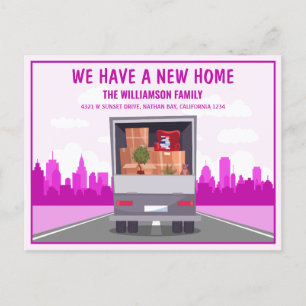 Nieuwe Home Vrachtwagen en Roze Cityscape Bewegen Aankondigingskaart