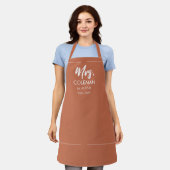 Nieuwe mevrouw met datum trouwcadeau leuke schort (Gedragen)