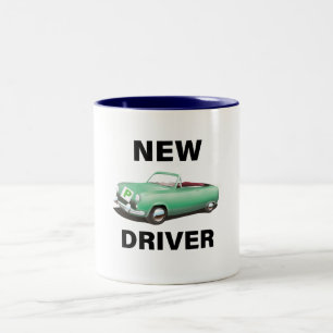 Nieuwe voorlopige autobestuurder tweekleurige koffiemok