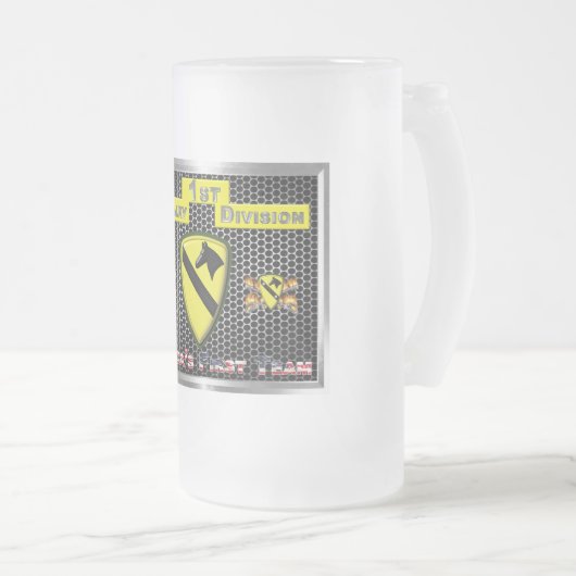 Nieuwe wolken, 1e Cavalerie divisie Matglas Bierpul (Voorkant rechts)