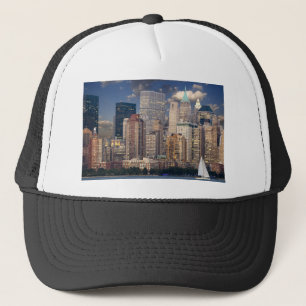 Nieuwe Yorkse skyline en de Manhattan Hudsonrivier Trucker Pet