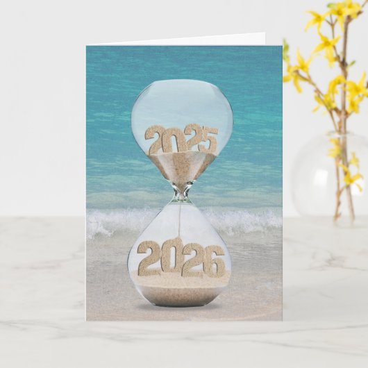 Nieuwjaar 2026 Sand Timer op het strand Kaart (Gele Bloem)