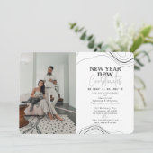 Nieuwjaar coördineert FotoGray Moving Announcement Feestdagenkaart (Staand voorkant)