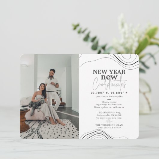 Nieuwjaar coördineert FotoGray Moving Announcement Feestdagenkaart (Staand voorkant)