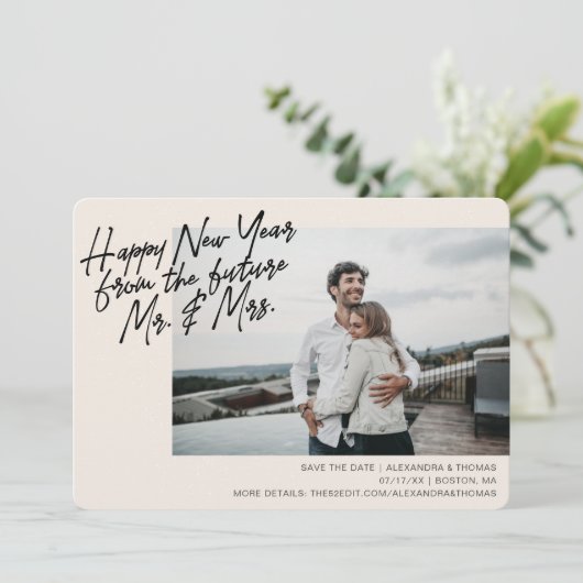 Nieuwjaar Verloving Save the Date Creme Feestdagenkaart (Staand voorkant)