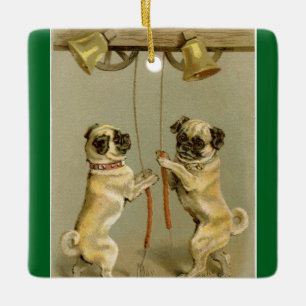 Nieuwjaars Pugs die bellen luiden Ornament