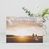 Nieuwjaarsfoto Pas getrouwd Feestdagenkaart (Staand voorkant)