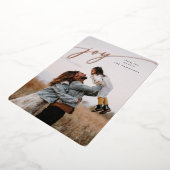 Nieuwjaarsfoto van Elegant 'Joy'-script Folie Feestdagenkaart (Gedraaid)