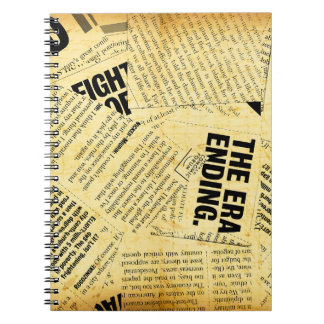 Nieuws papier met oud papier notitieboek