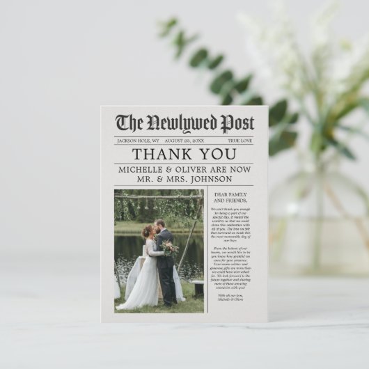 Nieuwsblad Bruiloft Dank u kaart Aangepast bericht (Staand voorkant)