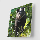 Nieuwsgierig zwart Beer Vierkante Klok (Hoek)