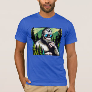 Nieuwsgierige Bigfoot met Zonnebril die zich in he T-shirt