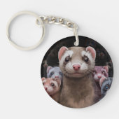 Nieuwsgierige fretten ronde acryl Sleutelhanger (Voorkant)