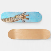 Nieuwsgierige Giraffe met Blue Confetti Sky Persoonlijk Skateboard (Horizontaal)
