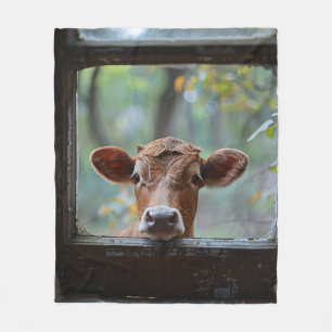 Nieuwsgierige Koe die door een raam kijkt Fleece Deken