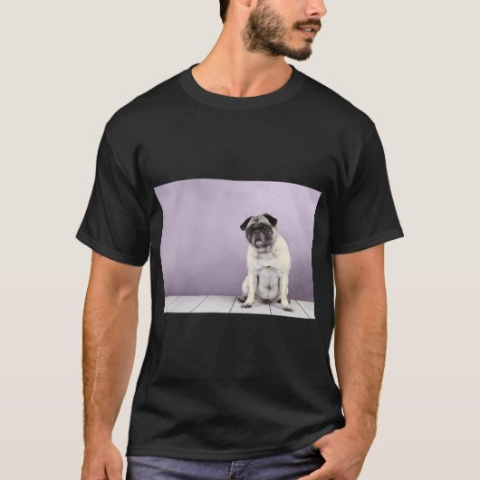 Nieuwsgierige Pug T-shirt (Voorkant)