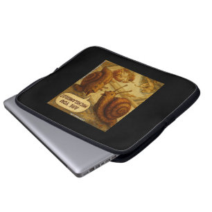 Nieuwsgierige Slak & Michelangelo Parodie Cartoon  Laptop Sleeve