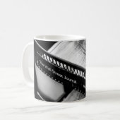 NIEUWSPAPERS OP DE WALSTREET JOURNAL RACK KOFFIEMOK (Voorkant links)