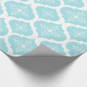 Nieuwspatroon voor kerstmis Aqua Blue Snowflakes Cadeaupapier (Hoek)