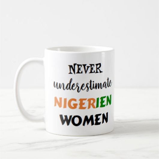 Nigerese vrouwen koffiemok (Links)