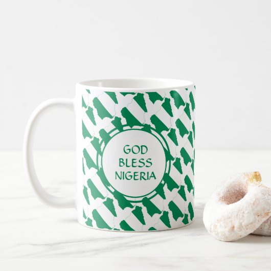 NIGERIA Flag Patriotic Custom Monogram GOD BLESS Koffiemok (Met donut)